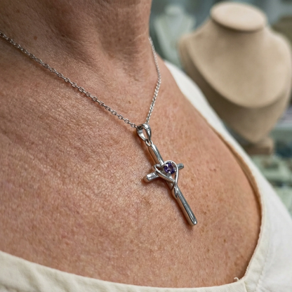 Collier Croix Centre Améthyste | Or Blanc